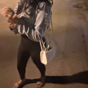 Meet your Posher, Lia